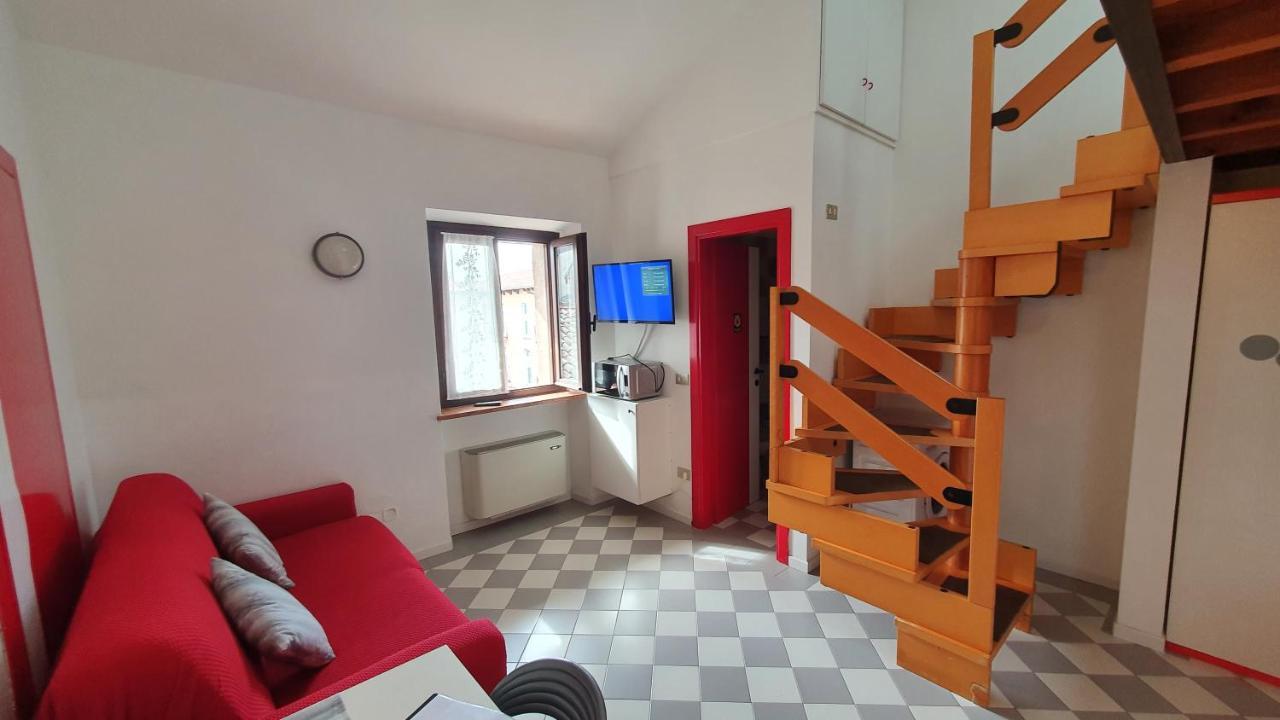 Appartamenti Adriana Sirmione Bagian luar foto