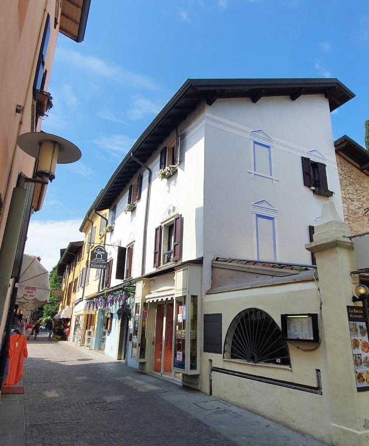 Appartamenti Adriana Sirmione Bagian luar foto